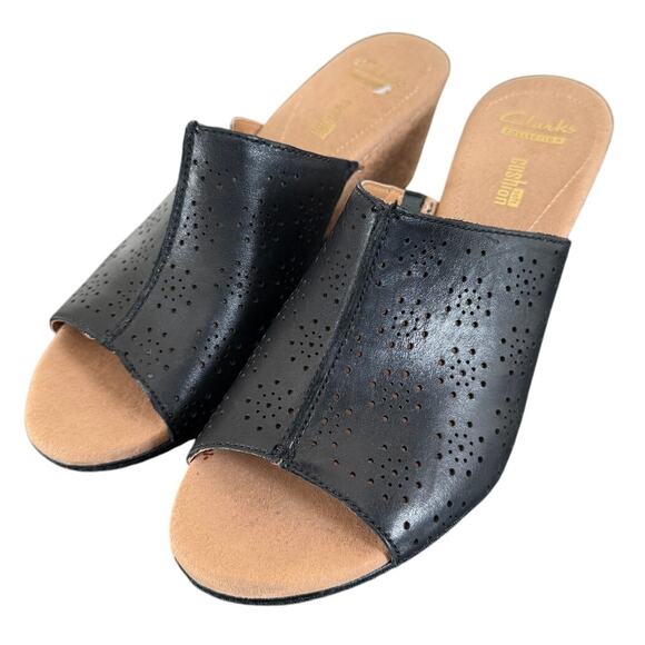 Clarks Helio Corridor 3" Wedge Sandals Black Leather SlipOn Open Toe Laser Cut-9 - Picture 1 of 7